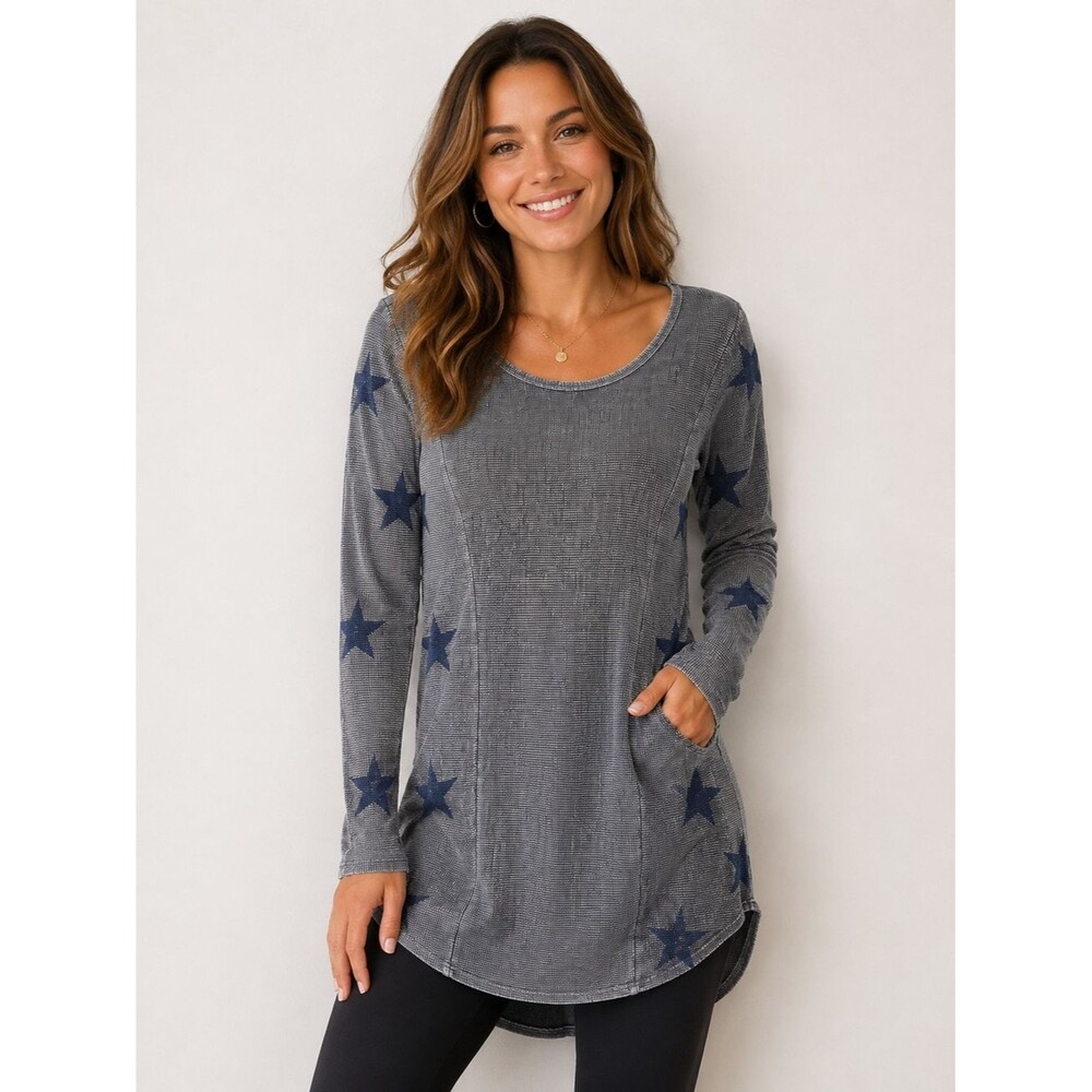 Go Couture Gray Star-Print Long Sleeve Tunic Made in USA